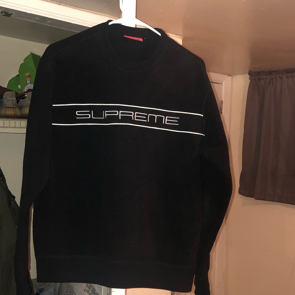 Supreme Men’s Crewneck Sweater Size Small $130